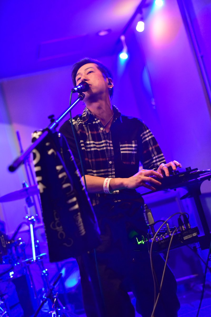onorabout_'s tweet photo. It's been a long, long time and you've been through a lot, but just enjoy this time. 
On or About is
-Masato Suzuki
@masato_zansu
Pt: Vo, Syn
@gxexnxkxi
Pt: Ba, Prog
-Takeshi Kameda
PT: Dr
-Hibiki（maiko）
@maixyl
Pt: Vio, Bk Vo
-DJ Panda
@Djpanda_gogo
Pt: PANDA https://t.co/tjFRrKHE75