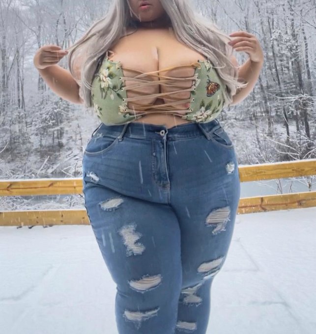 when the ‘witch of the wood’ looks like this: https://t.co/A8WOVNh8fD