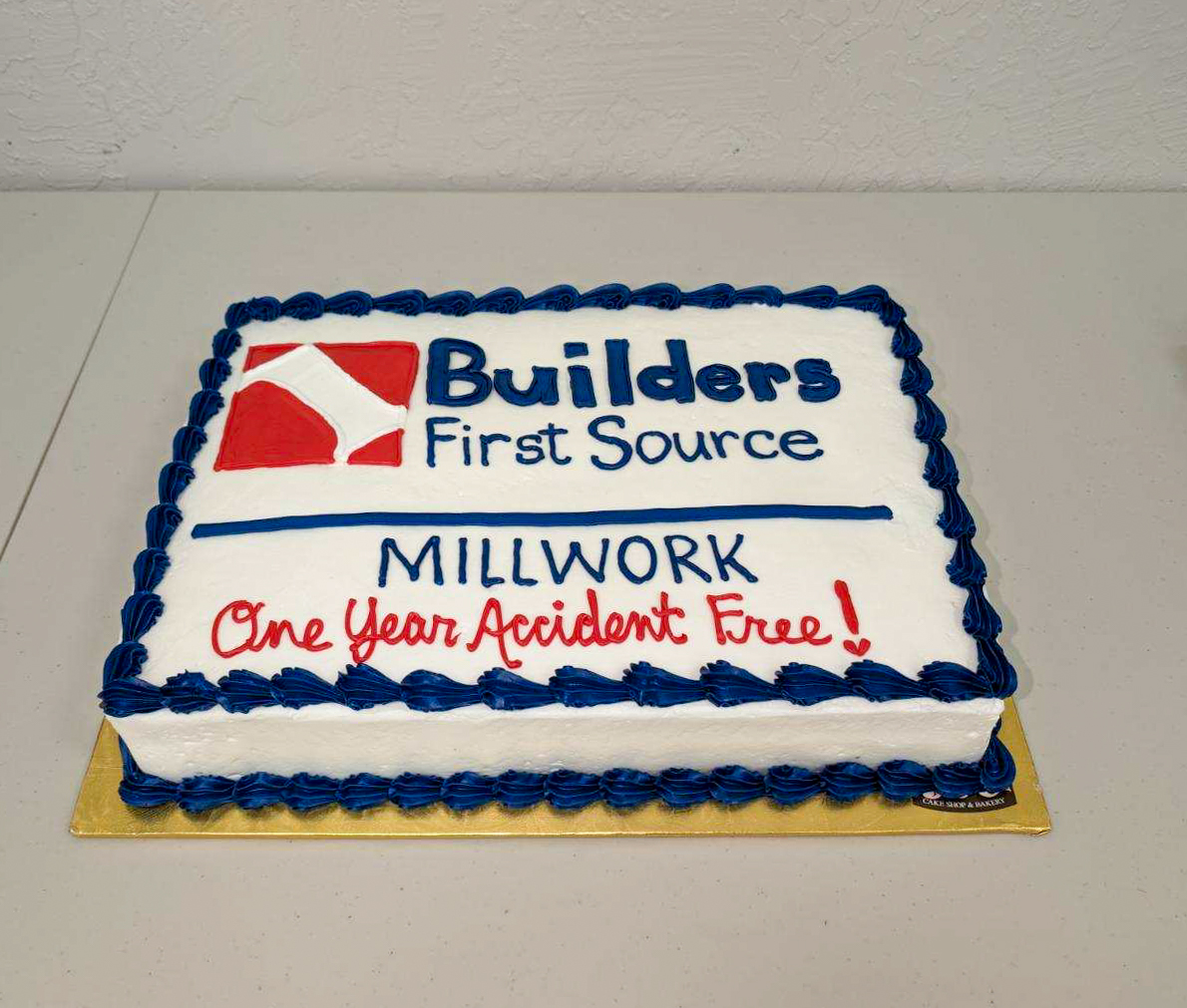 BldrFirstSource's tweet image. Our #BuildersFirstSource #millwork location in #AlbuquerqueNM achieved a remarkable safety milestone! 🙌
They've recently surpassed 365 days without accidents, demonstrating a strong dedication &amp;amp; commitment to #safety. Congratulations to the entire Albuquerque millwork team! 👏