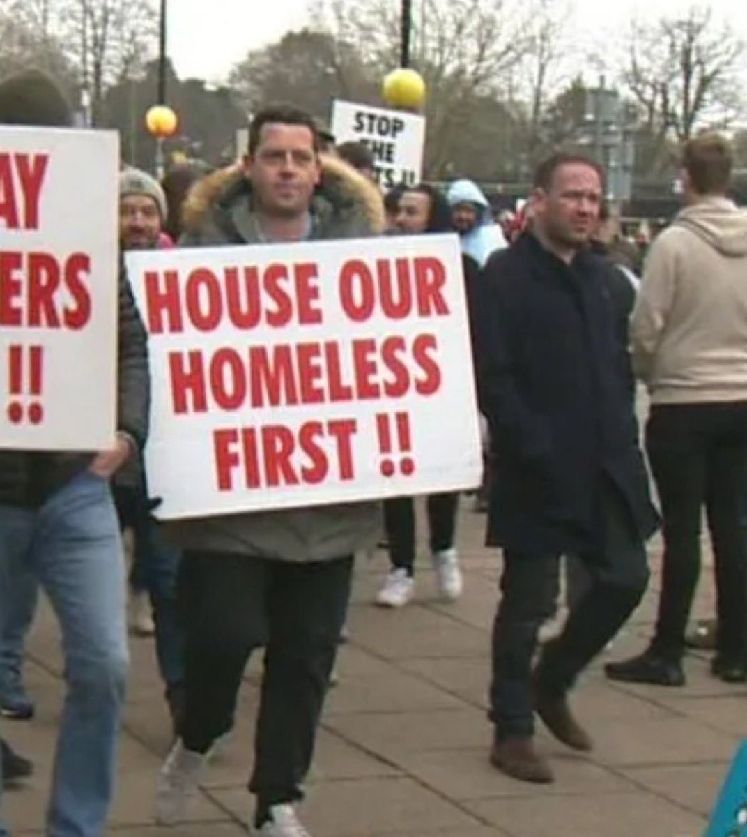 Retweet if you agree we should "HOUSE OUR HOMELESS FIRST"..? 👍🇬🇧👌💯