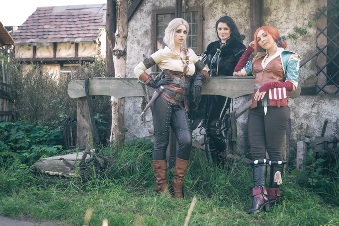 I finally met Ciri and Triss on my Journey. Do you want to join us, Geralt? 

Ciri: @gumihohannya 

Triss: