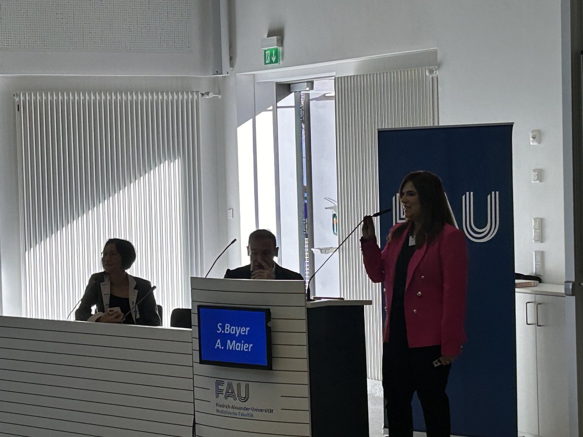 Julia Schnabel tweet media