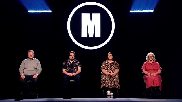 We'll be tuning in to @BBCTwo at 19:30 this evening to watch alumnus Elliot Hooson take to the famous black chair in the latest Mastermind semi-final... Good luck Elliot!🤔👏