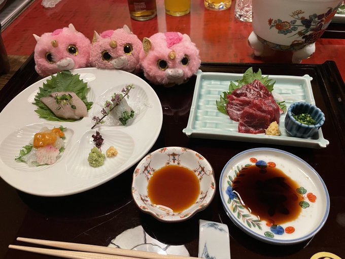 「肉 テーブル」のTwitter画像/イラスト(新着)