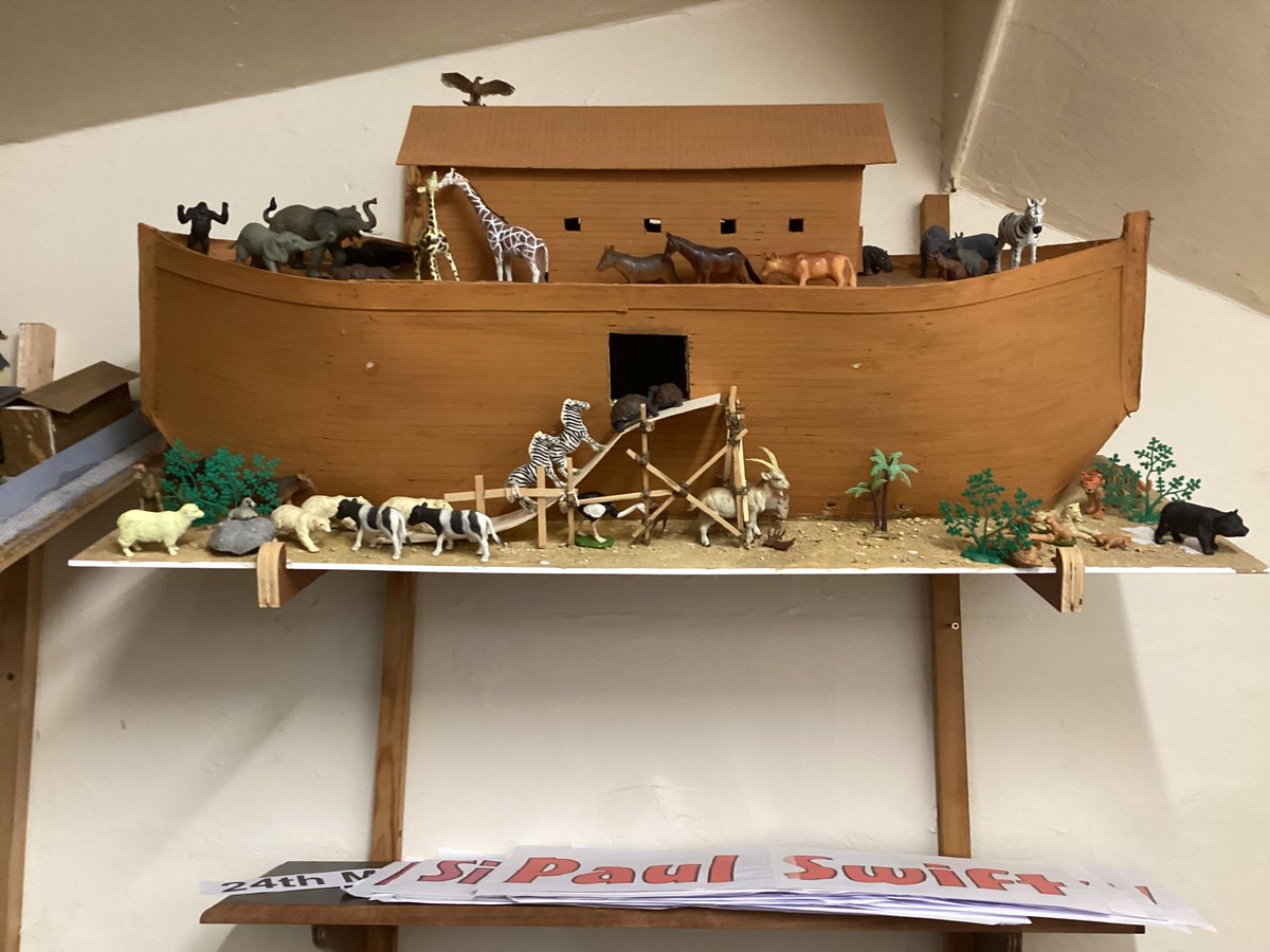 HazelClass_RE's tweet image. An amazing trip to the Church this morning! The children enjoyed exploring inside and outside of the church and the different objects and stories told.