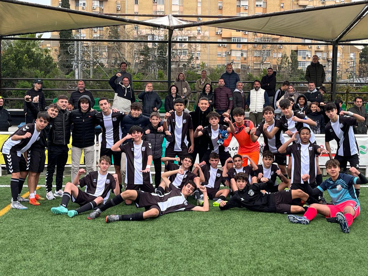 Calavera CF (@calaveracfutbol) on Twitter photo #CalaveraCFCadeteB
✅ Impresionante victoria de nuestro segundo equipo cadete ante un rival directo por el ascenso. Los chicos de <a href="/Estebanporterov/">Esteban Portero Villalba</a> vencieron por 5-0 al <a href="/tcf1966/">Torreblanca C.F.</a>.
⚽️ David Jiménez, Ricky, Narek, Pablo y Kevin sellaron la victoria calaverista. #CalaveraCFCadeteB
✅ Impresionante victoria de nuestro segundo equipo cadete ante un rival directo por el ascenso. Los chicos de <a href="/Estebanporterov/">Esteban Portero Villalba</a> vencieron por 5-0 al <a href="/tcf1966/">Torreblanca C.F.</a>.
⚽️ David Jiménez, Ricky, Narek, Pablo y Kevin sellaron la victoria calaverista.
