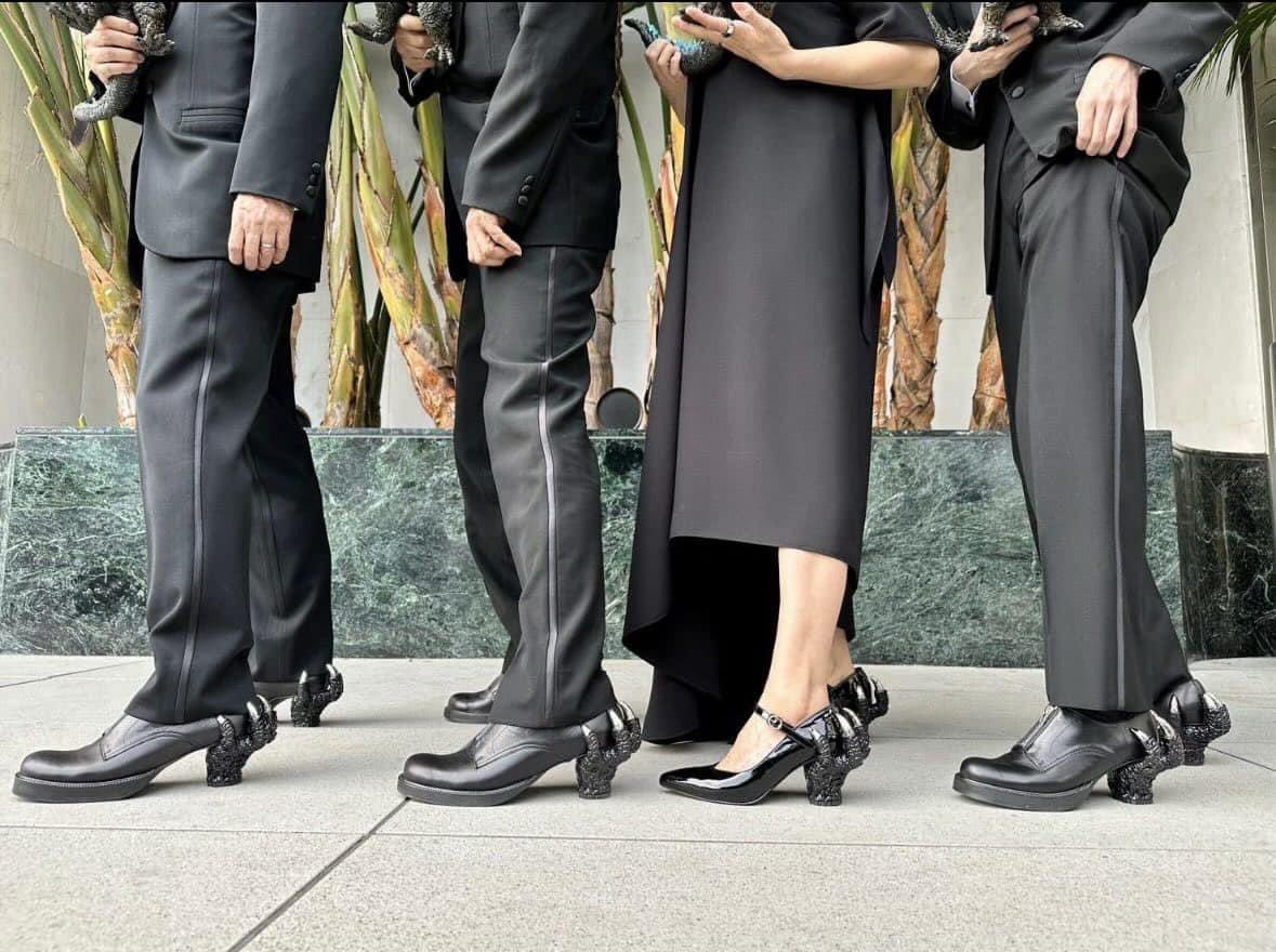 Look at the awesome claw heel shoes the Godzilla Minus One team wore to the Oscars! 🤩