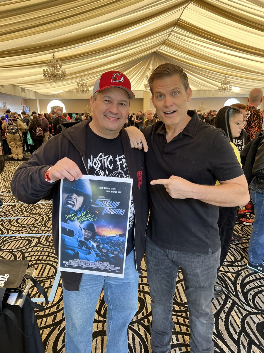 jcweb34's tweet photo. Was awesome to meet @caspervandien this weekend at @MonsterManiaCon https://t.co/6Z2N84LZ8B