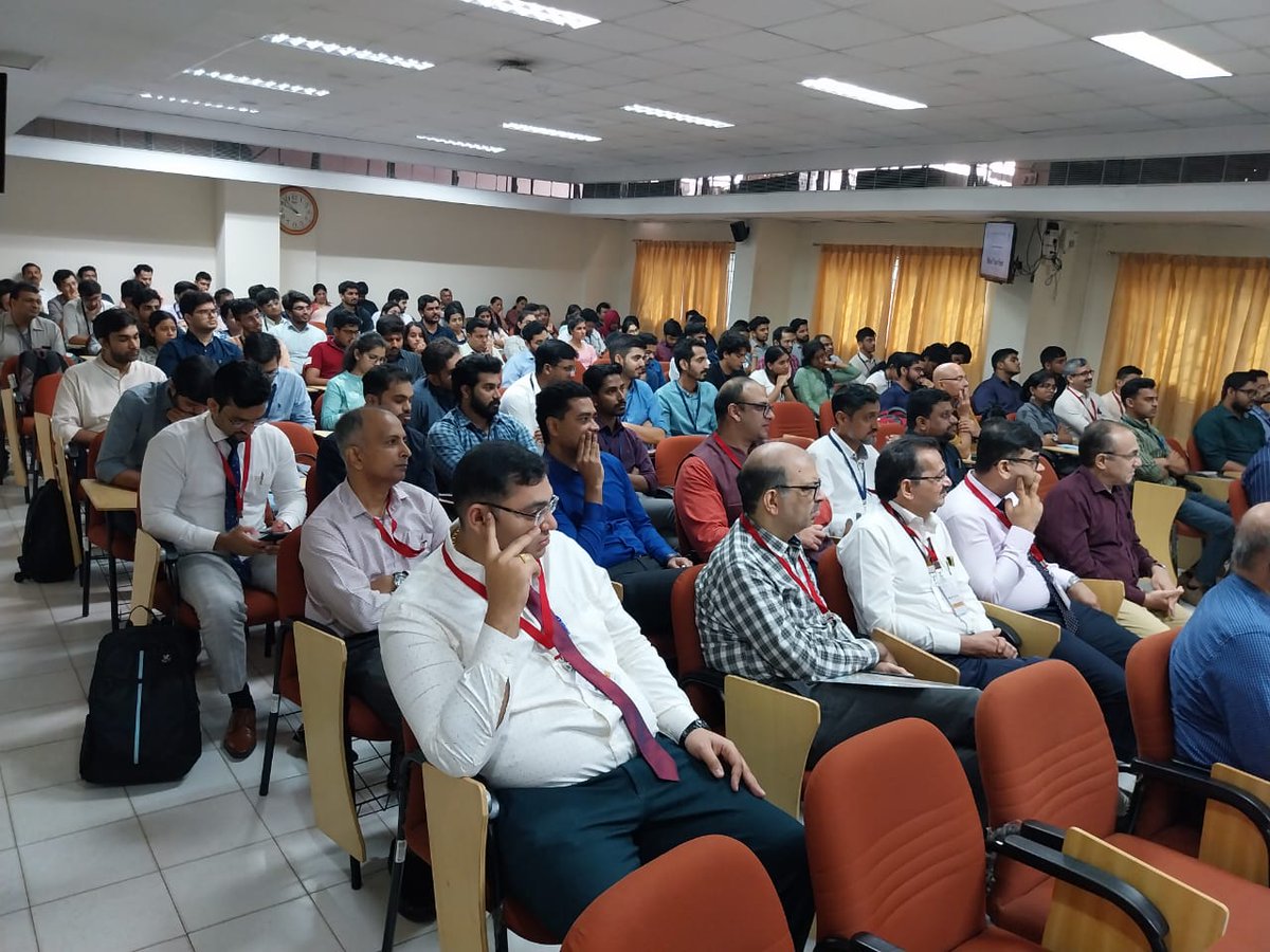 KmcMangOrtho's tweet image. An enlightening experience, a wonderful opportunity learning from the stalwarts of the field of foot and ankle surgery.
Delegates enjoyed interacting and learning in the saw bone hands on workshop!!🦴
#Mindyourfoot #orthocme 
#enthralled
@MAHE_Manipal @KMC_Mangalore
