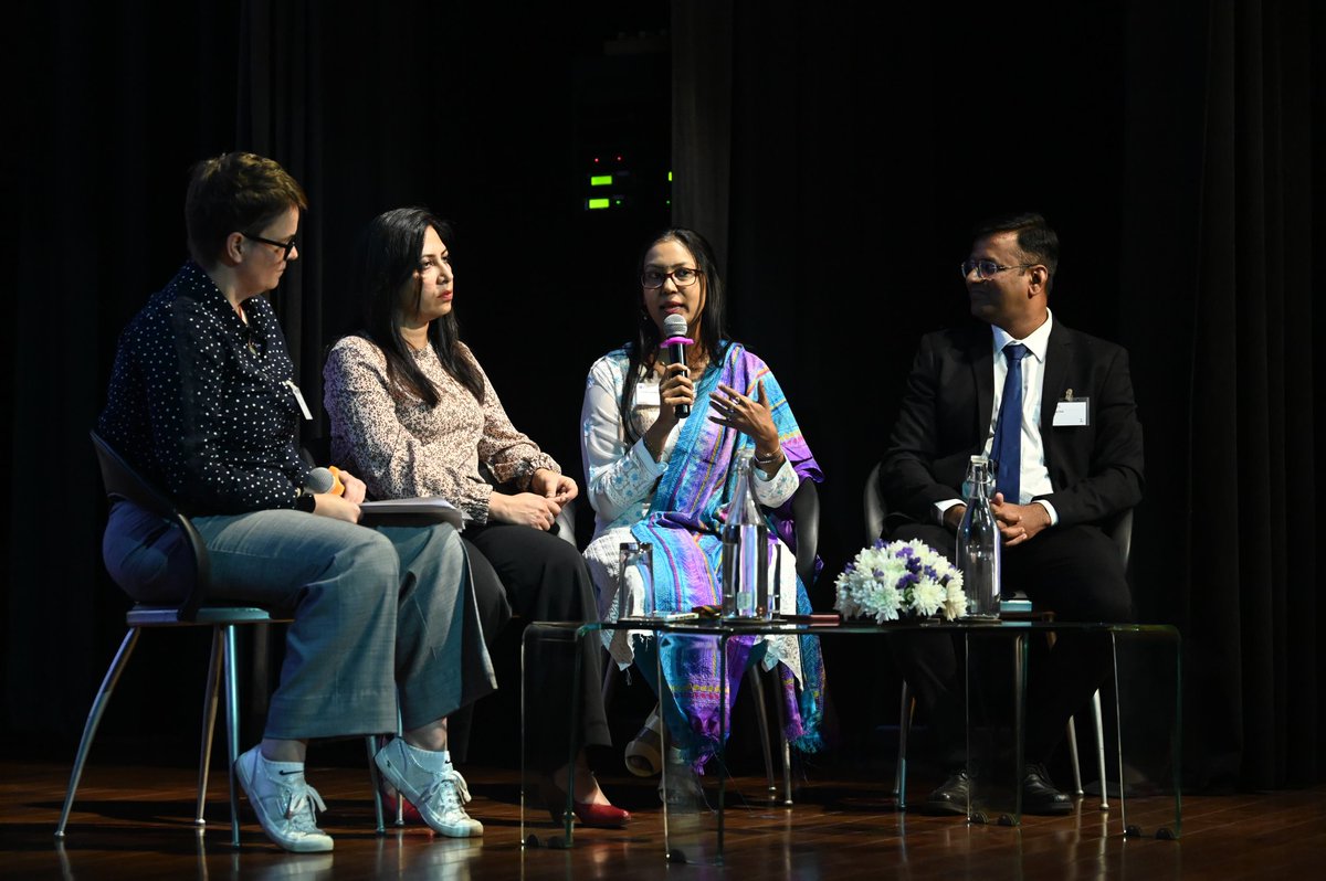 inBritish's tweet image. We launched the #FutureOfEnglish  exhibition at our New Delhi Cultural Centre with key stakeholders and experts discussing the evolving role of English and perspectives on #multilingual education in India.

#EnglishProgrammes