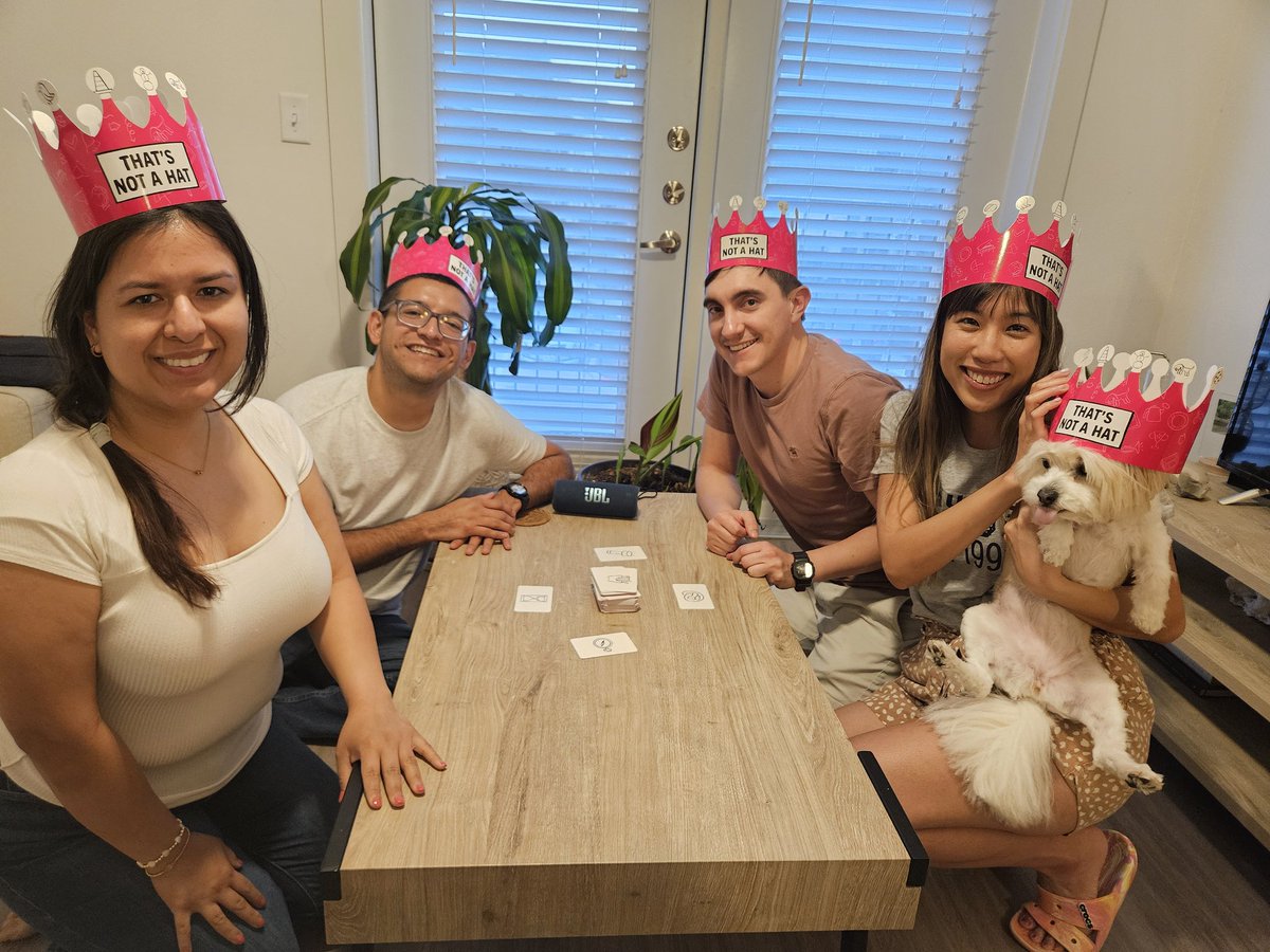 That's Not A Hat Game Night was a success! @RavensburgerNA @Tryazon #Sponsored #RavensbrgerMoment #RavensburgerParty #ThatsNotAHat #Tryazon
