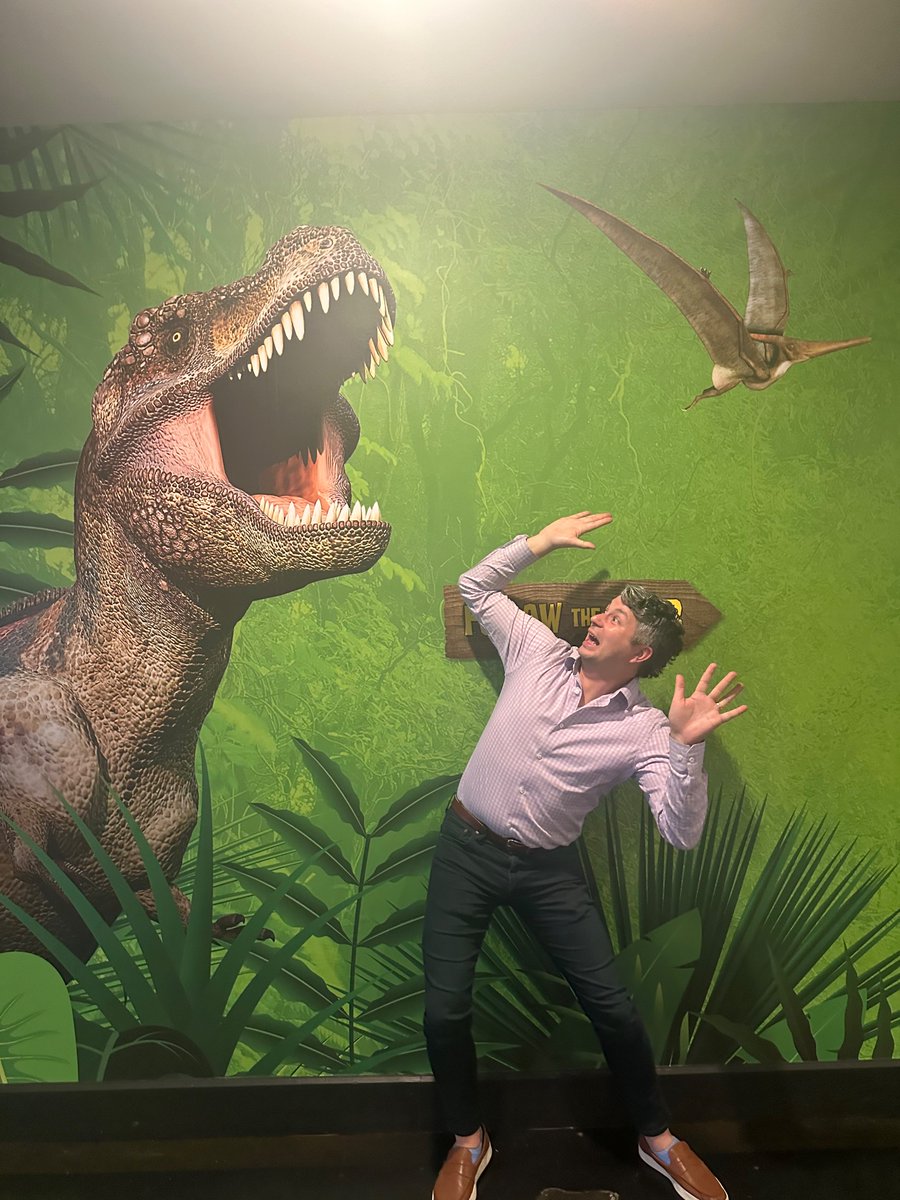 Madeline Laurano tweet media