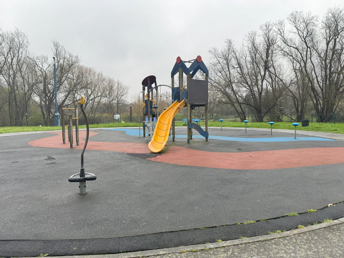 Lewisham's Bellingham Play Park playground was voted 'most in need of love' in our Valentine's Day campaign. We are looking forward to working with residents, the council and others towards improvements! #loveplay #playmatters londonplay.org.uk/our_news/love-…