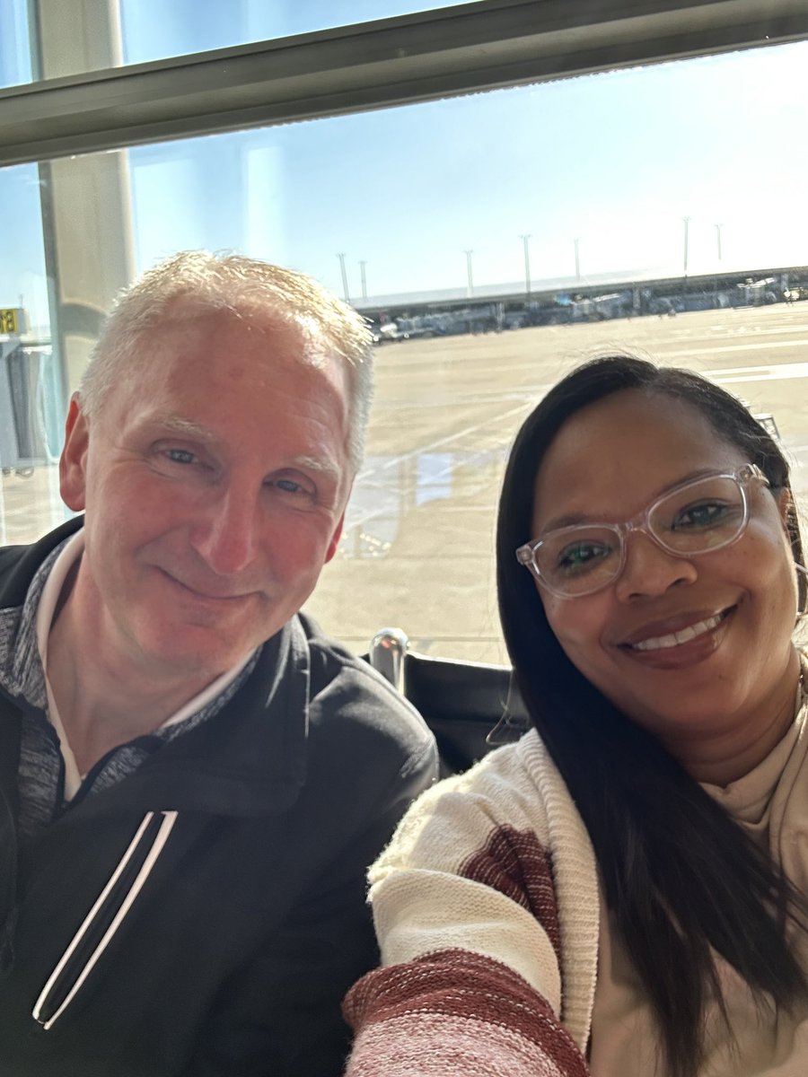 On our way to Washington DC <a href="/NASSP/">National Assoc. of Secondary School Principals</a> Advocacy Conference with the best executive director <a href="/INPrincipals/">IASP</a> Dr. Todd Bess to advocate on behalf of Indiana School Leaders! #PrincipalsAdvocate