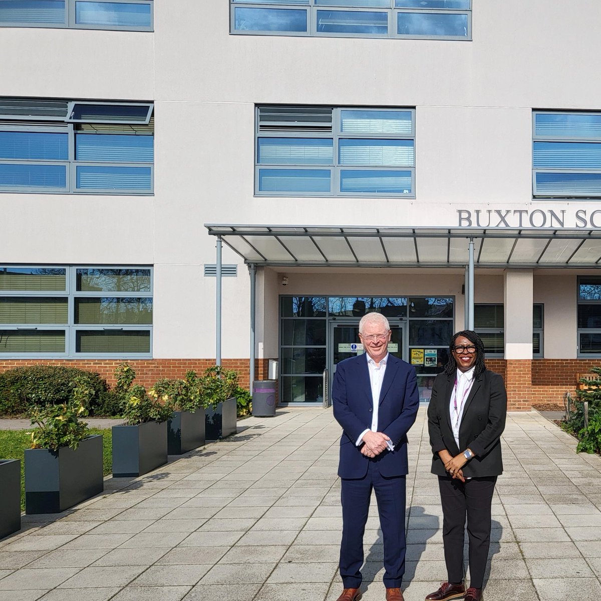 It was a real pleasure to visit @BuxtonSchInfo last Friday, meeting their lovely Head Jackie Bowers-Broadbent, staff and students.