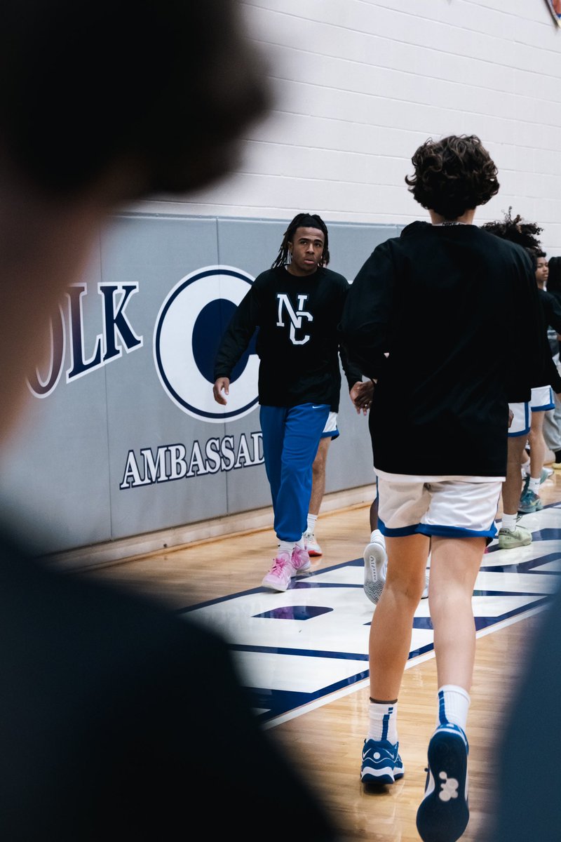 Senior Season Stats:

16.5 points per game (593 points)
6.2 rebounds per game 
4 assists per game 
2.5 steals per game 
50.7% from 3 (101 threes made) #2 in VA
59% from the field (193 Made)
86% from the free throw line (79 Made)

Contact info: (252)-435-5300 IG:Brennan.Chatman