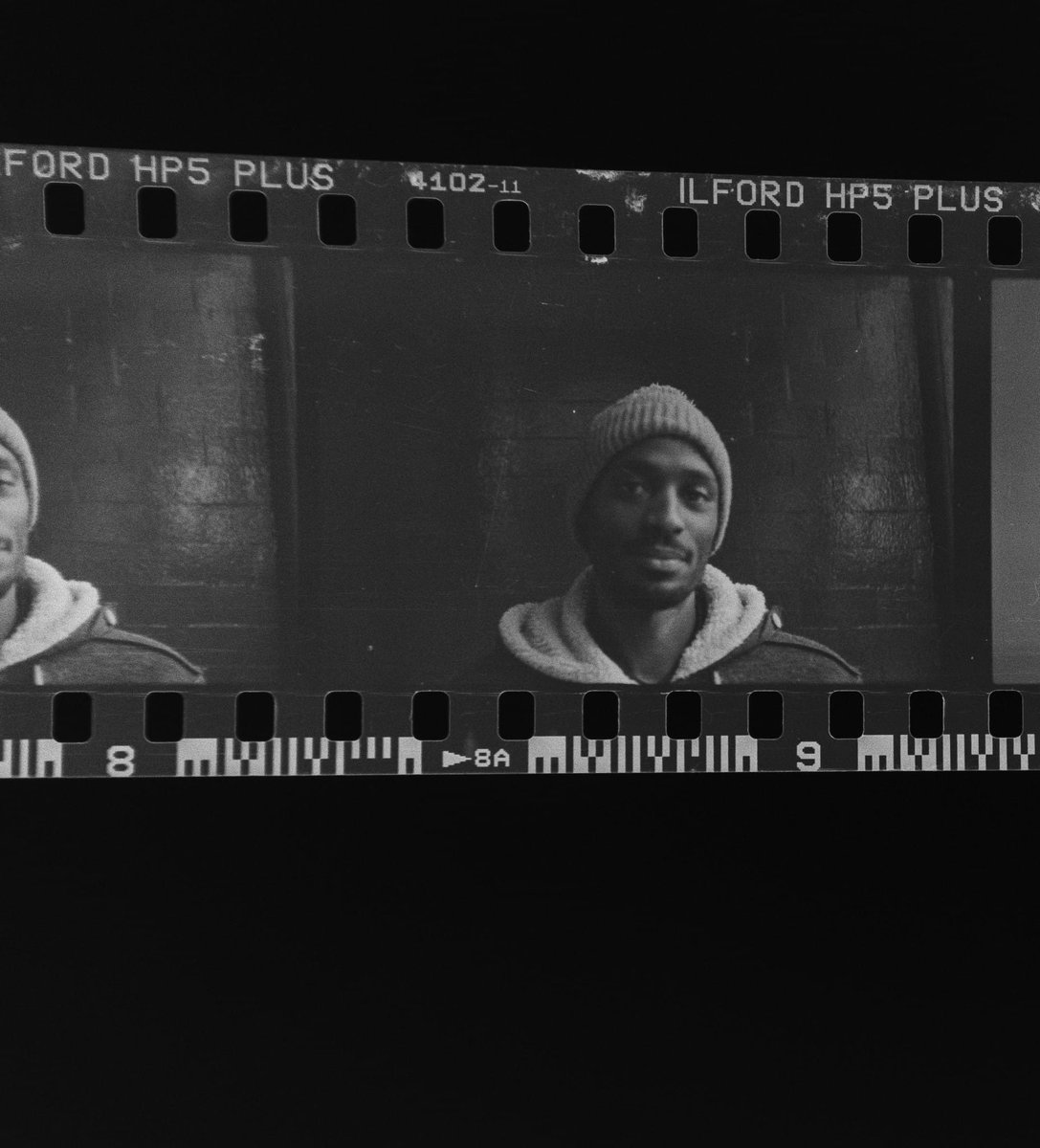 NdavisonR's tweet photo. although started with film 555 years ago and enjoyed developing my own film for this street portrait series - ama digital girl....i think
#thecomfortofstrangers #30secondsofstreet #womeninstreetphotography #portraitphotographer #bw #filmisalive #ilford https://t.co/QWA70jg7Lo
