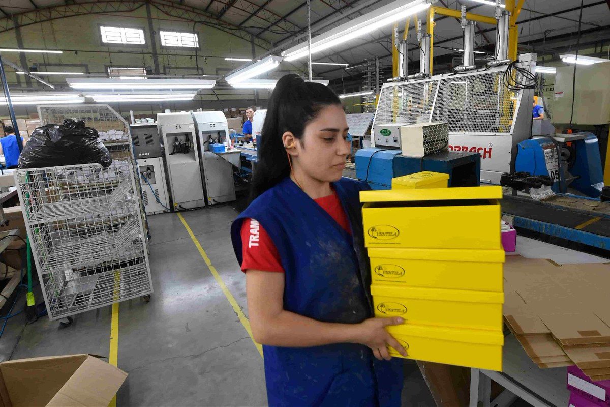Indústria da transformação registra aumento em quatro de seis indicadores.

#Pesquisa da CNI mostra que setor apresentou leve recuperação nas horas trabalhadas da produção, nos empregos, na massa salarial e no rendimento médio real no início de 2024.