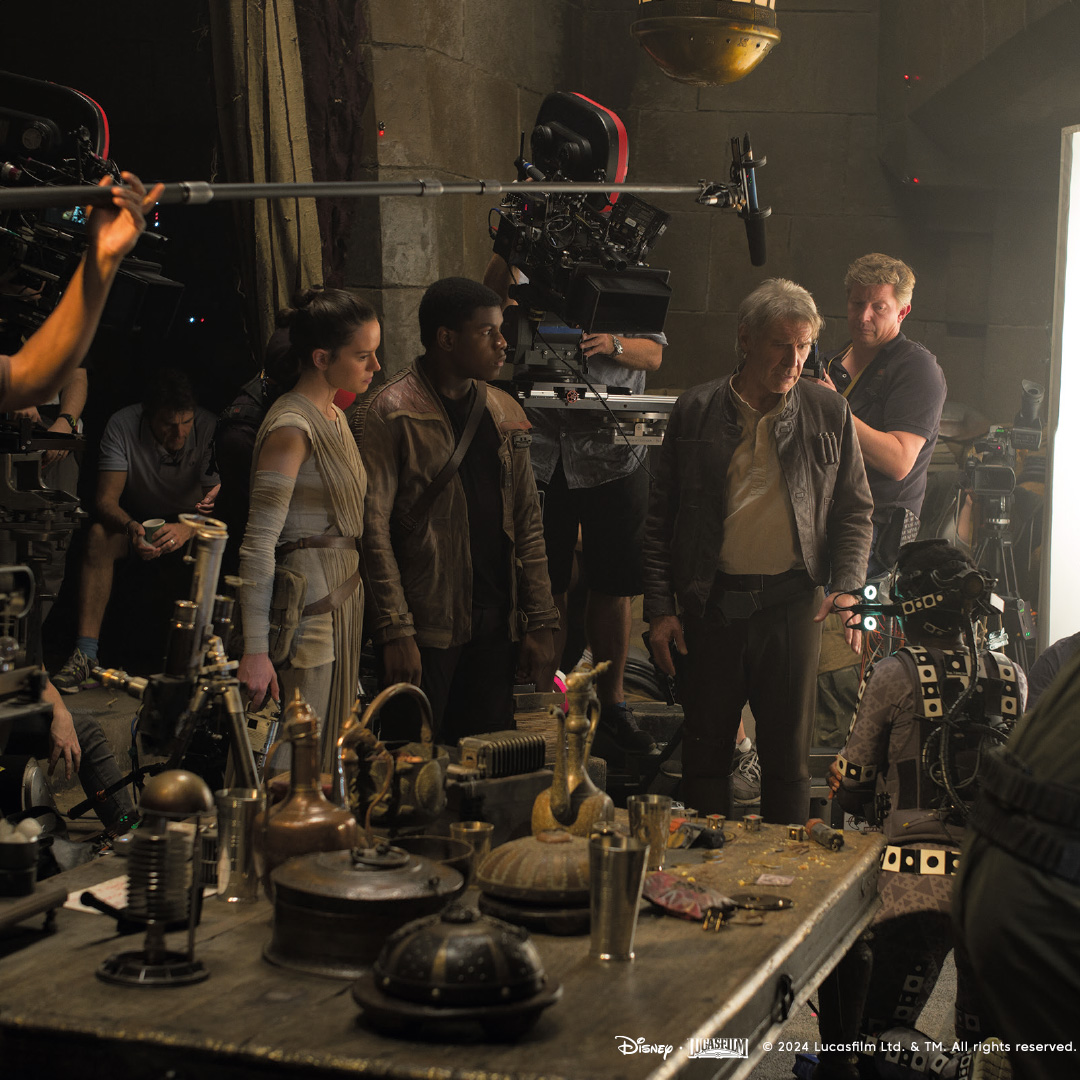 #ThrowbackThursday Daisy Ridley, John Boyega, and Harrison Ford film a Star Wars: The Force Awakens (2015) scene with Lupita Nyong’o in Maz Kanata’s castle.