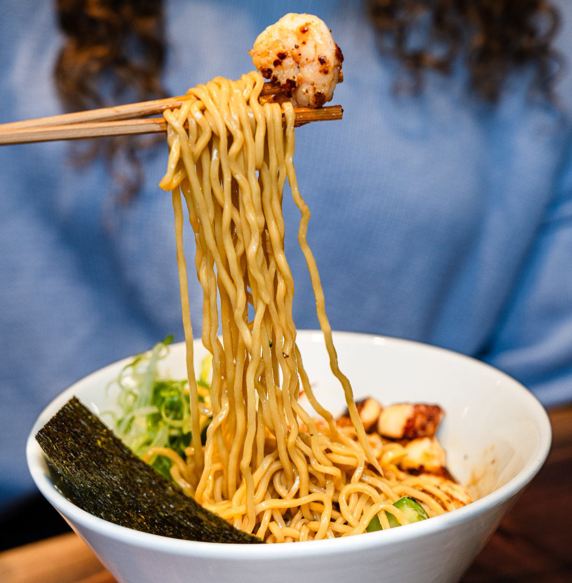 There is no time to waste when there are noodles to be devoured! 🍜

Secure your reservation and join us for #NationalEatYourNoodlesDay: tonboramen.com/reservations

🕓: 4pm-9pm

#tonboramen #downtownraleigh #happyslurping #raleighramen
