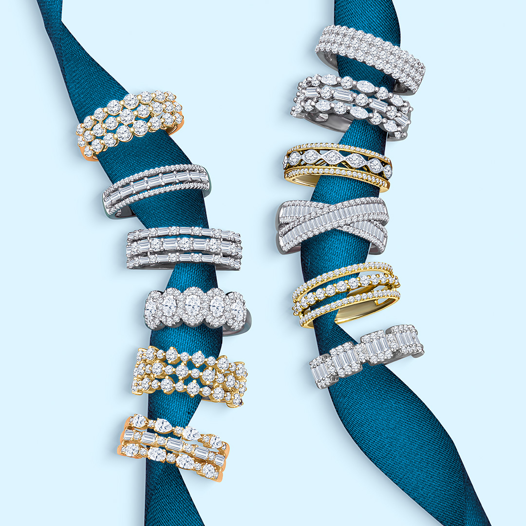 Ashi_Diamonds's tweet image. Stack up on style and sparkle! ✨ Unleash your creativity with stunning diamond bands that are perfect for every moment. 

#StackingStyle #BandTogether #MixMatchShine #ElegantStacks #USA #ASHI