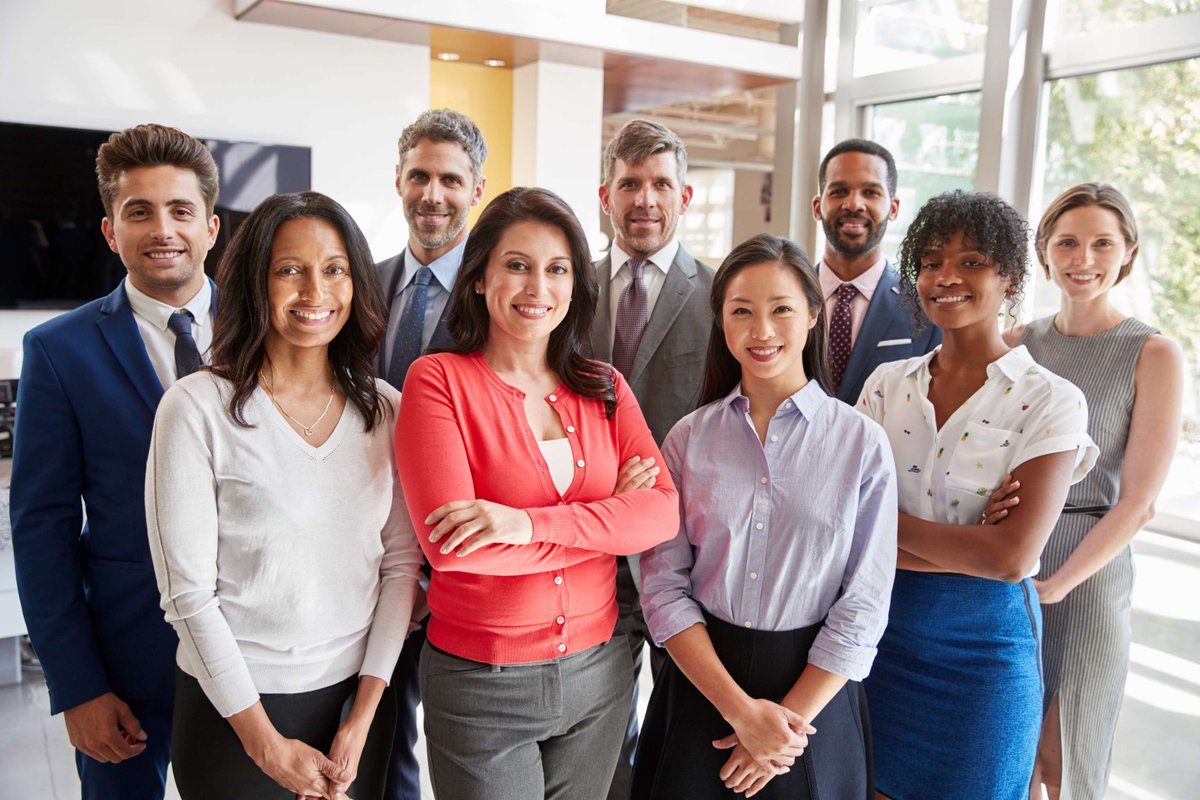 miFBIDenver's tweet photo. El #FBI celebra la Semana Nacional de las Lenguas Extranjeras enalteciendo y agradeciendo el servicio que nuestros profesionales de idiomas aportan al FBI y a la nación. #FBILinguist #NationalForeignLanguageWeek https://t.co/W1f85bNNvD