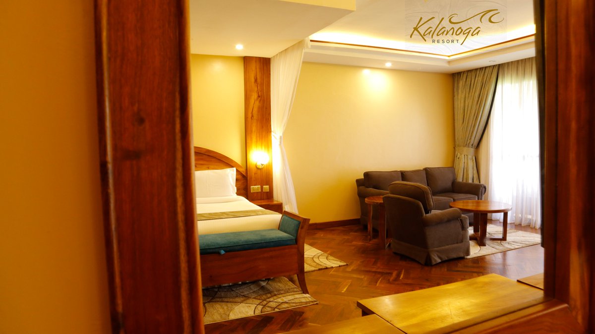 KalanogaResort's tweet photo. 🏝️ Indulge in opulent #suites, and #familyvillas designed to exceed your expectations. From elegant #furnishings to modern #amenities, every detail is crafted for your comfort and pleasure! 🌟🏨 #BestResort #LuxuryAccommodation #UgandaRetreat #UgandaGetaway #ResortLife https://t.co/2BxiKoSbBS