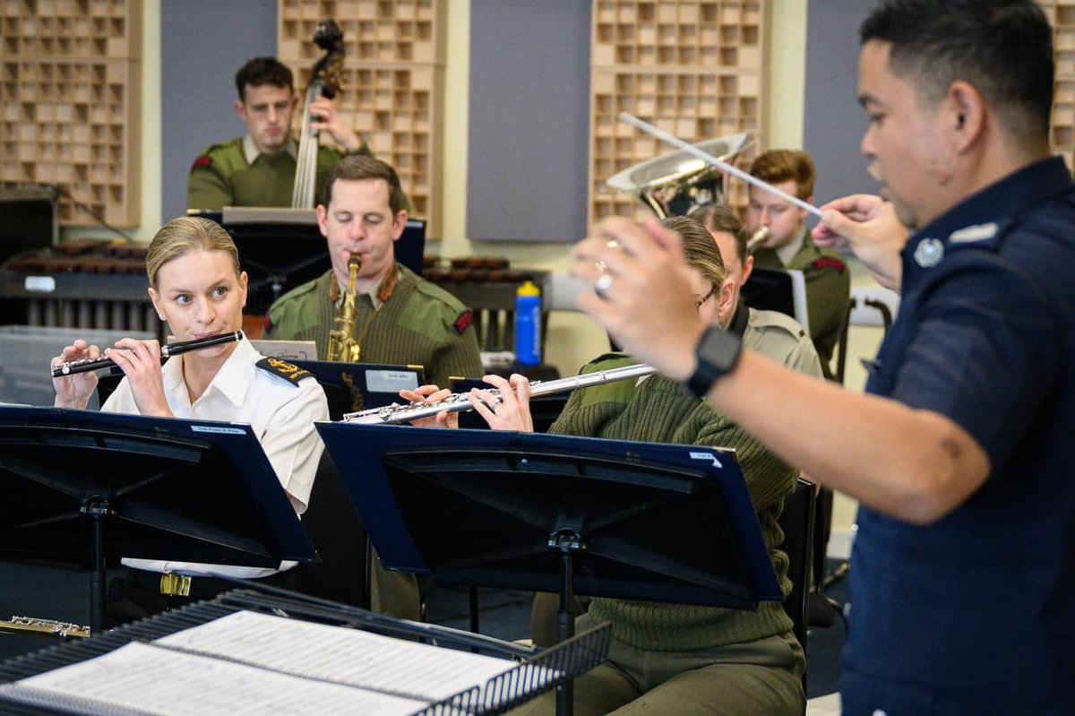 HMS_Collingwood's tweet image. Priscilla Theresa Scanlan, from @RNZNBand is teaming up with @RMBandService for a special &apos;Long Look&apos; Exchange.

This collaboration is truly a delightful way to celebrate #CommonwealthDay2024 

Here&apos;s to fostering stronger connections &amp;amp; harmony across borders! #OneCommonwealth