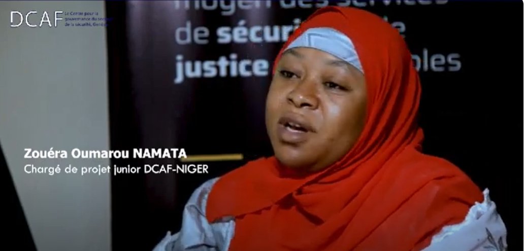 DCAF-Niger: Avec la journée du droits des femmes #8mars, le bureau du DCAF à #Niamey revient en image sur le parcours de Zouera, chargée de projet junior. De par son expertise et son professionalisme, Zouera est devenue un pilier de notre équipe au Niger rb.gy/ylzbx9