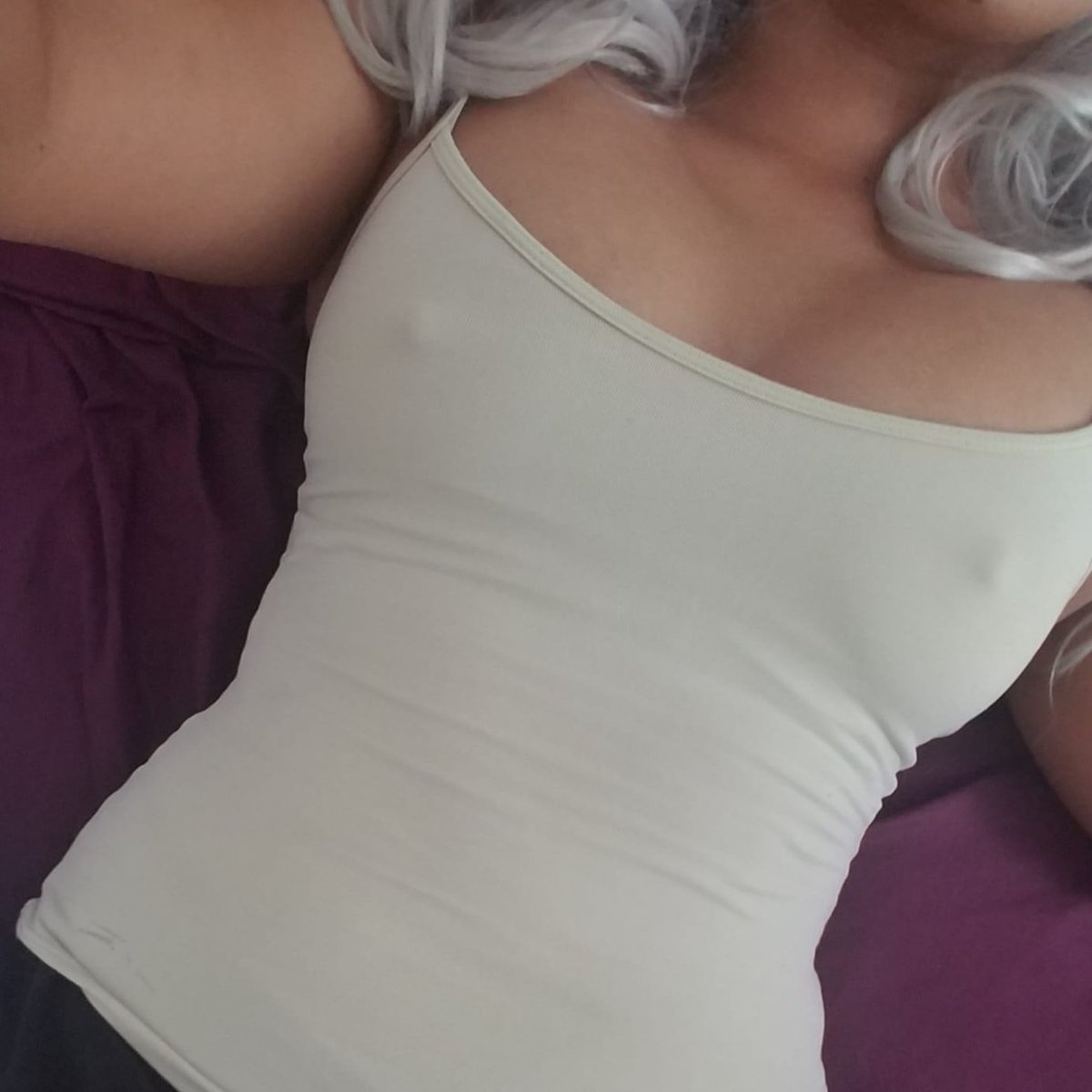 If you follow I will answer your DMs 💗 Much more on my link in bio 🔥😍