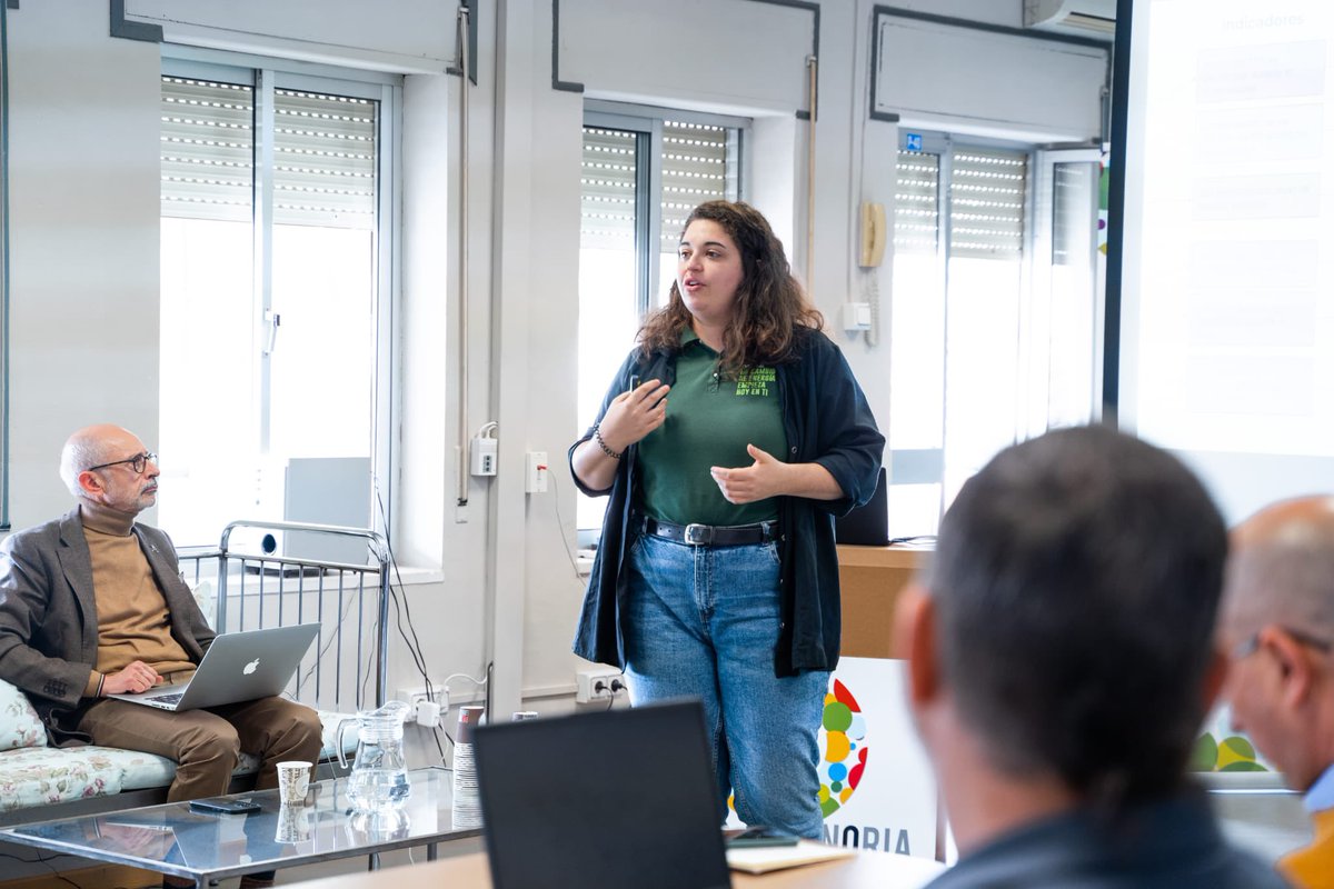 aeioLuz's tweet photo. La semana pasada participamos en @lanoria_mlg en #ImpactaMás de @ashokaspain. Un proyecto sobre compra pública responsable y triple valor y donde @aeioLuz hablamos del #projecte5050 y su impacto económico, social y ambiental.
Gracias a @nittua y @RED2REDCons https://t.co/umX5llGo9B