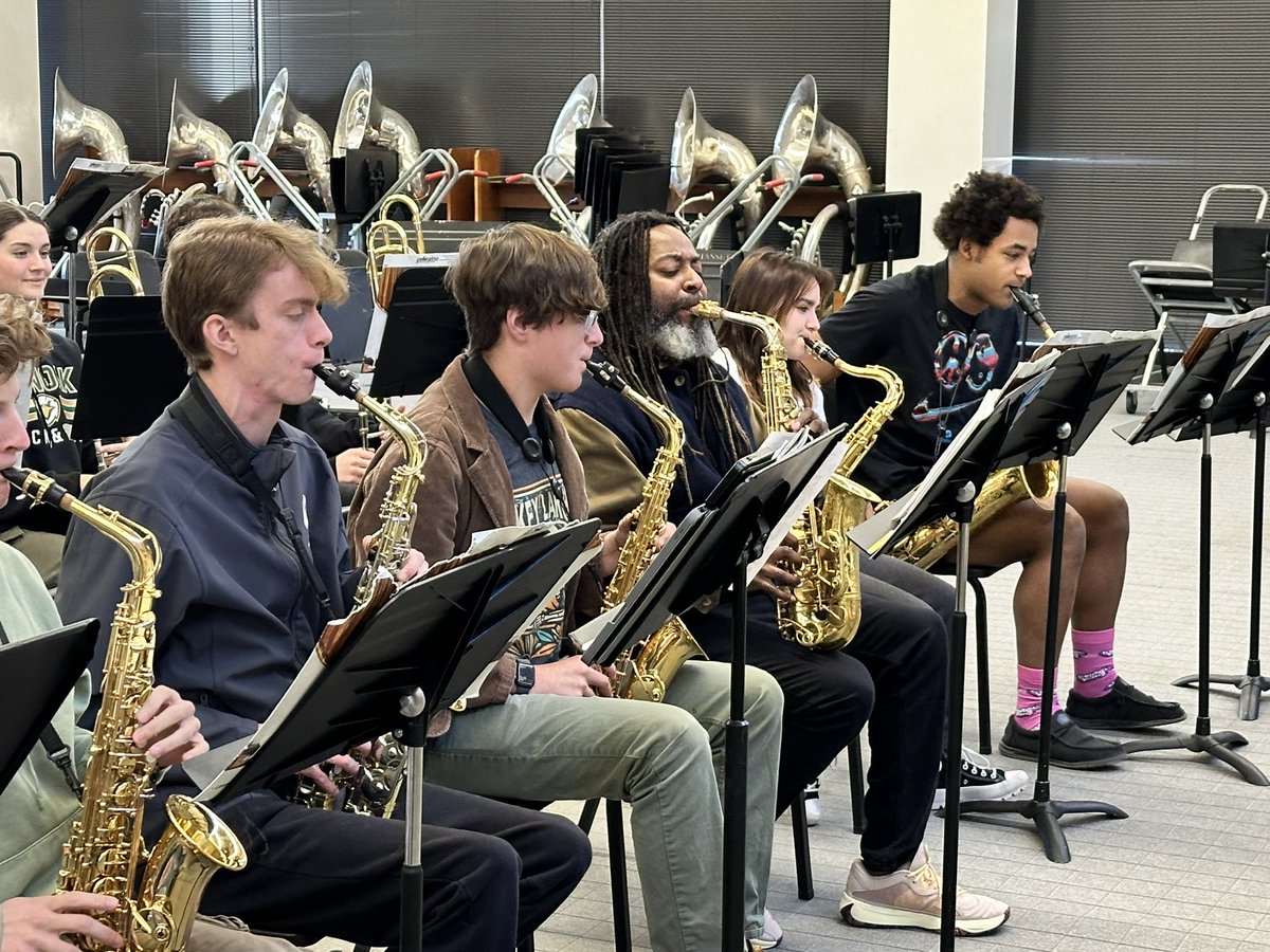 THANK YOU to the University of Akron’s jazz faculty, Chris Coles and Theron Brown for working with Jazz I &amp; II this morning as they prepare for the 2024 GlenOak Jazz Festival. <a href="/PlainLocal/">Plain Local Schools</a> <a href="/uakronmusic/">The University of Akron School of Music</a> #jazzmusic #glenoak