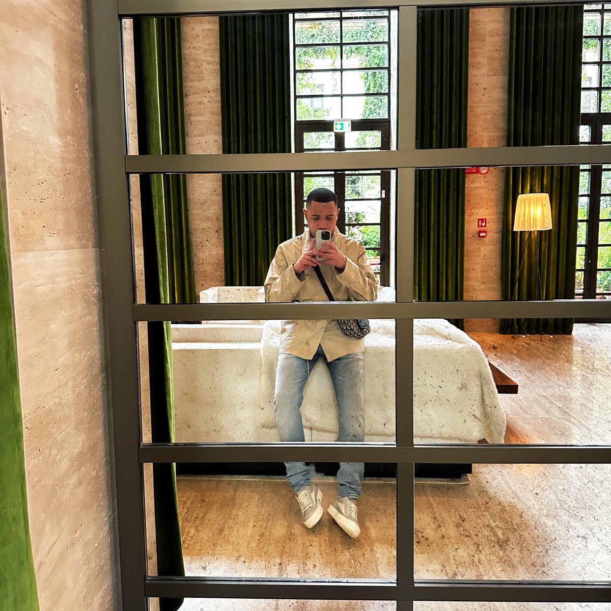 lvstking_'s tweet photo. 30th Edition🎈 https://t.co/6m7mVFFNZL