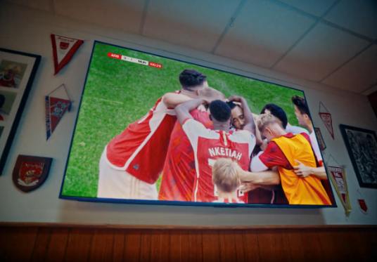 INTOUCH_RUGBY's tweet photo. TCL X Arsenal – The XL Collection: Time to Go Big #TCLArsenal ... https://t.co/7HqDxIAoR6 ... now live @ https://t.co/mfuNWdJEhw ! #tclmobile #tv #ad #mothersday https://t.co/dwhqAf8G3z