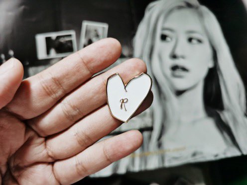 herstoryRS's tweet photo. Thank you for the start of your music, your MASTERPIECE exactly 3 years ago, ROSÉ 🥹🤍 

We are looking forward for more! 

ROSÉ SOLO 3RD ANNIVERSARY    
#ThreeYearsWithR
#챙더그라운드_삼주년_축하해 https://t.co/9uvIMAEhiL
