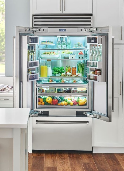 Featuring commercial-style design and performance, our PRO Refrigeration line offers advanced food preservation capabilities, unique features for the discerning home chef and unmatched customization options. bit.ly/2XYpsxv