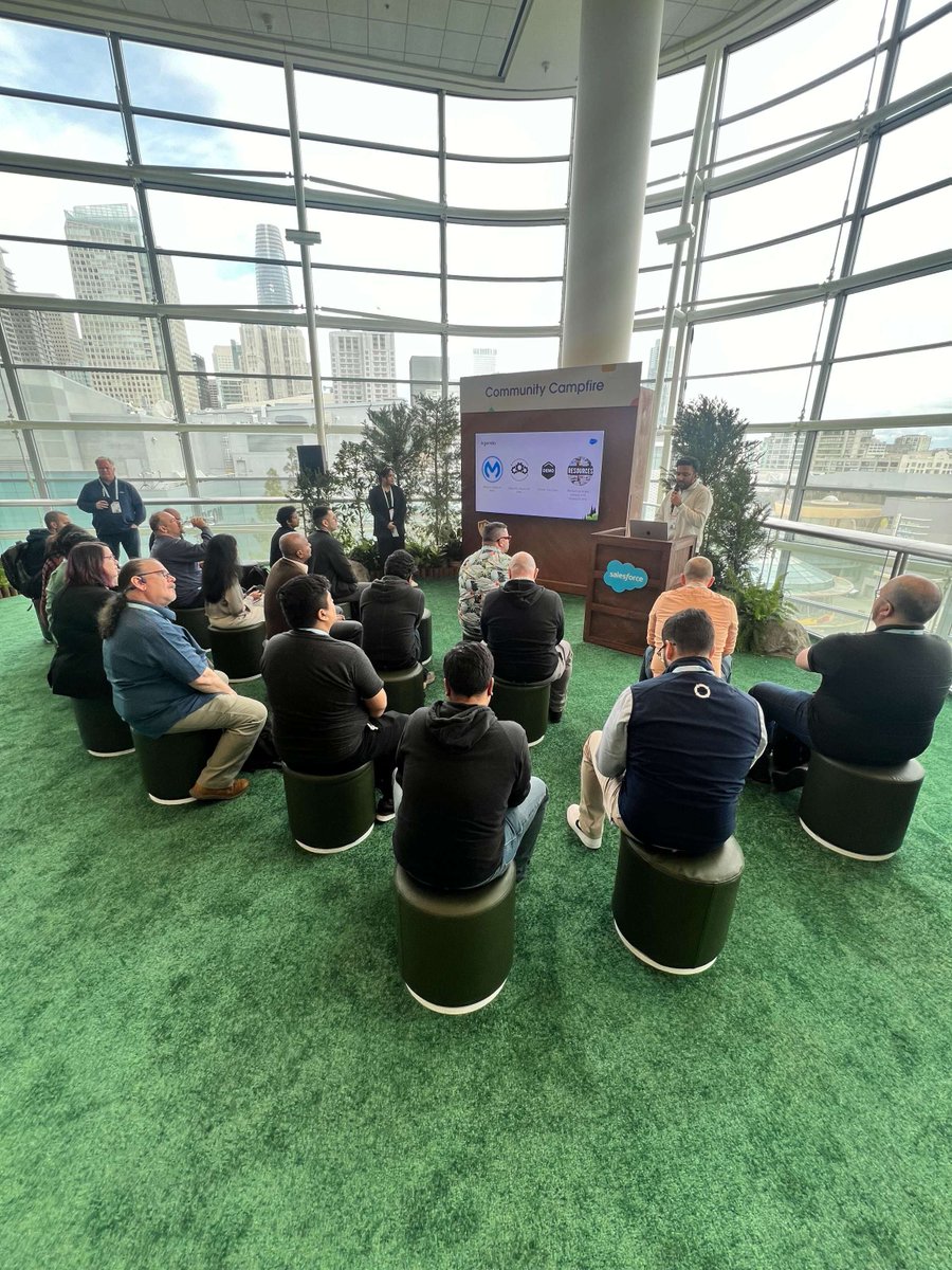 uptimaofficial's tweet image. TrailblazerDX SF 2024 did NOT disappoint🔥🔥 We met so many @salesforce rock stars in the ecosystem. We’re excited to explore how Elevate GenAI is designed to amplify and enhance the existing AI capabilities. #mulesoft #salesforcedeveloper #TDX24 #mulesoftpartner