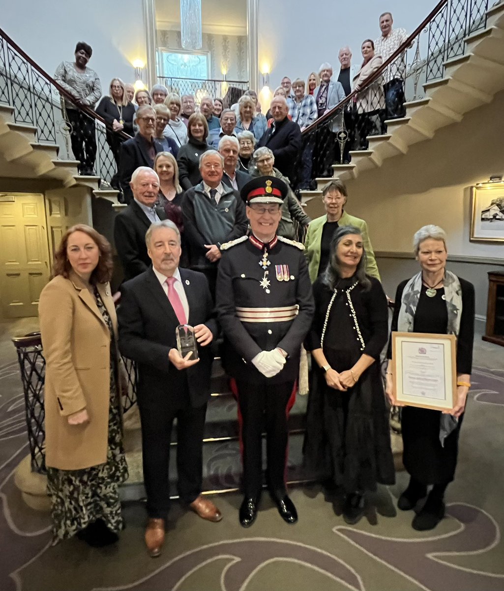 Ed Anderson, Lord Lieutenant of West Yorkshire (@lordltwy) on Twitter photo Many congratulations to <a href="/ForpLeeds/">Friends of Roundhay Park</a> for receiving <a href="/KingsAwardVS/">The King's Award</a>. A wonderful group of volunteers who preserve and improve the facilities and natural beauty of Roundhay Park for the enjoyment of all its users. Many congratulations to <a href="/ForpLeeds/">Friends of Roundhay Park</a> for receiving <a href="/KingsAwardVS/">The King's Award</a>. A wonderful group of volunteers who preserve and improve the facilities and natural beauty of Roundhay Park for the enjoyment of all its users.