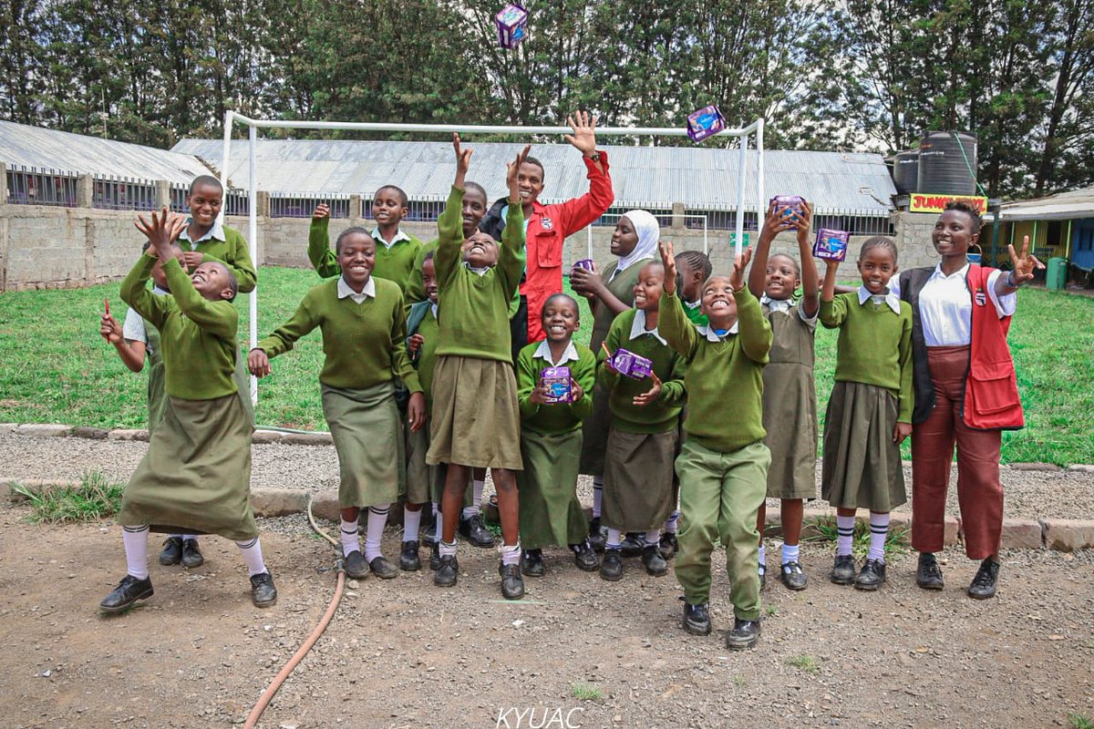 KYUACrime's tweet photo. According to Amref Health Africa, 65% of women and girls in Kenya cannot afford sanitary pads. This is really concerning because it is a necessity to maintain menstrual hygiene and avoid infections during menstruation. #menstrualhygiene #1USD #Evanskosgei #petermunya https://t.co/H04QHrZFOQ