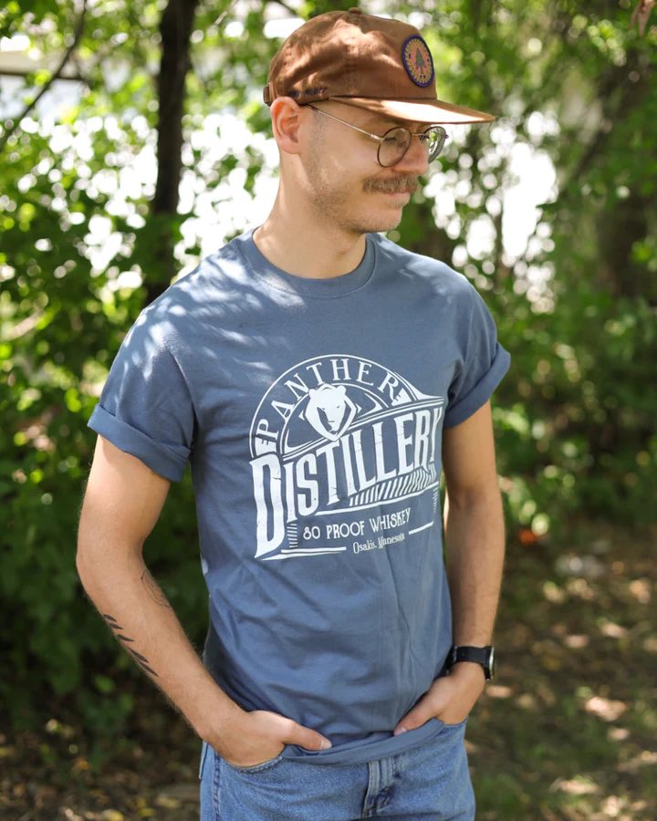 Panther_Spirits's tweet image. With 60 degrees as the high today we’re breaking out some of our favorite tees! Like this one: our NEW Steel Blue Panther Tee 👏😎🔥

Shop this tee and our other featured designs on our website or swing by our gift shop! L
#distillery #whiskey #distillerylife #mnwhiskey