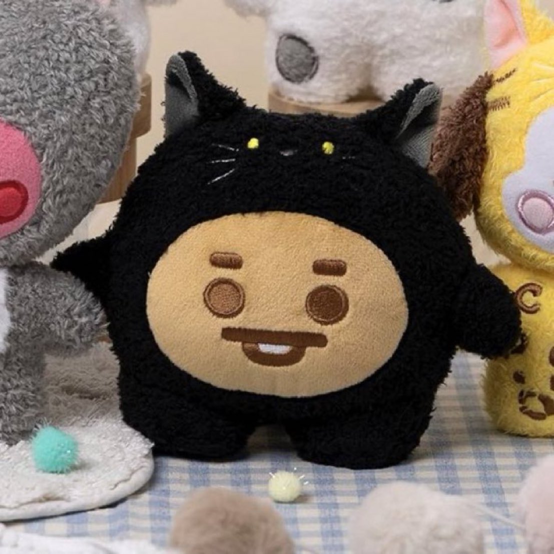 mau shopky plushie ini yg gueedeee atau yang versi keychain 😭😭😭🤏🏻🤏🏻🤏🏻🤏🏻 dimana nyari nya hueee