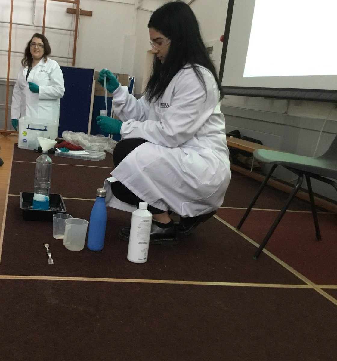 KensingPrimary's tweet photo. We enjoyed a visit from two scientists today who talked to us about how Science can be used in real life and showed us a demonstration. Thank you @CrodaSTEM #kensingtonscience https://t.co/49DDXRYviH