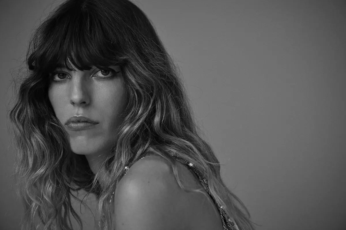 SudVibes (@sudvibes) on Twitter photo Lou Doillon présidente d’honneur du 2e Festival du Dessin d’Arles #dessin #drawing #arles #festival #loudoillon #sudvibes <a href="/VilleArles/">Ville d'Arles</a> <a href="/Arles365/">Arles365</a> <a href="/CarolisPatrick/">Patrick de Carolis</a> - sudvibes.fr/arles/lou-doil… via <a href="/Sudvibes/">SudVibes</a> Lou Doillon présidente d’honneur du 2e Festival du Dessin d’Arles #dessin #drawing #arles #festival #loudoillon #sudvibes <a href="/VilleArles/">Ville d'Arles</a> <a href="/Arles365/">Arles365</a> <a href="/CarolisPatrick/">Patrick de Carolis</a> - sudvibes.fr/arles/lou-doil… via <a href="/Sudvibes/">SudVibes</a>