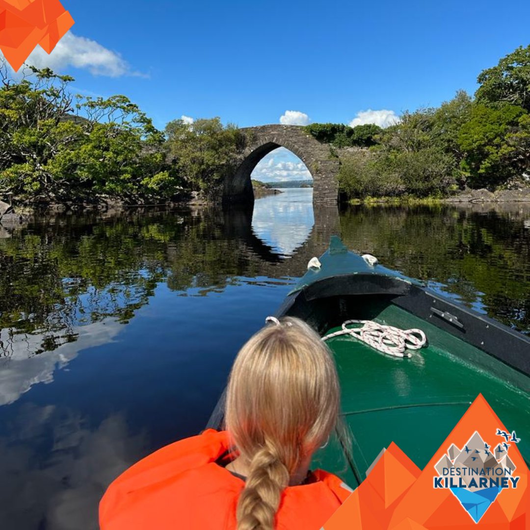 Embark on a journey through the heart of Killarney's beauty with guided boat tours this spring 🚣‍♂️ Sail across the tranquil lakes of Killarney and explore Killarney from a unique perspective 🛶 Book a guided tour : bit.ly/3TvCXyY #lovekillarney