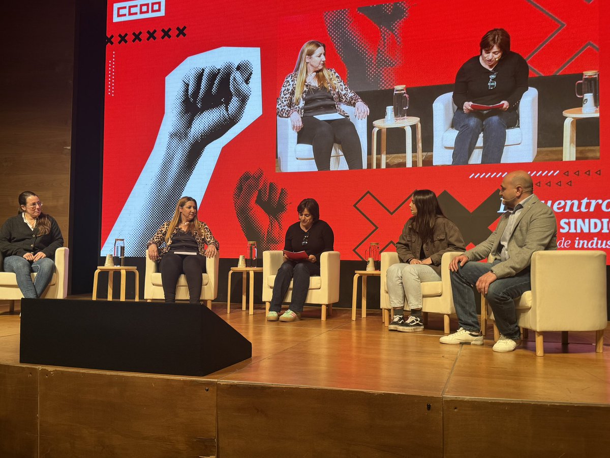 Josep Rueda Martinez #OrgullCCOO #FemCCOO🔻 (@ruedajruedam) on Twitter photo La companya <a href="/enavarrovormar/">Estefania Navarro</a> dinamitza el debat sobre l'estratègia en EESS <a href="/Industria_CCOO/">CCOO de Industria #PactoIndustriaYA</a> <a href="/FICCOOCat/">CCOO Indústria Catalunya</a> <a href="/bernat_vg/">Bernat Villarroya</a> <a href="/hermajoan/">Jose A Hernández #orgullCCOO</a> <a href="/Victorieta1/">Vicky Hinojosa #OrgullCCOO #FemCCOO</a> <a href="/ccoocatalunya/">CCOO de Catalunya</a> <a href="/CCOO/">COMISIONES OBRERAS</a> La companya <a href="/enavarrovormar/">Estefania Navarro</a> dinamitza el debat sobre l'estratègia en EESS <a href="/Industria_CCOO/">CCOO de Industria #PactoIndustriaYA</a> <a href="/FICCOOCat/">CCOO Indústria Catalunya</a> <a href="/bernat_vg/">Bernat Villarroya</a> <a href="/hermajoan/">Jose A Hernández #orgullCCOO</a> <a href="/Victorieta1/">Vicky Hinojosa #OrgullCCOO #FemCCOO</a> <a href="/ccoocatalunya/">CCOO de Catalunya</a> <a href="/CCOO/">COMISIONES OBRERAS</a>