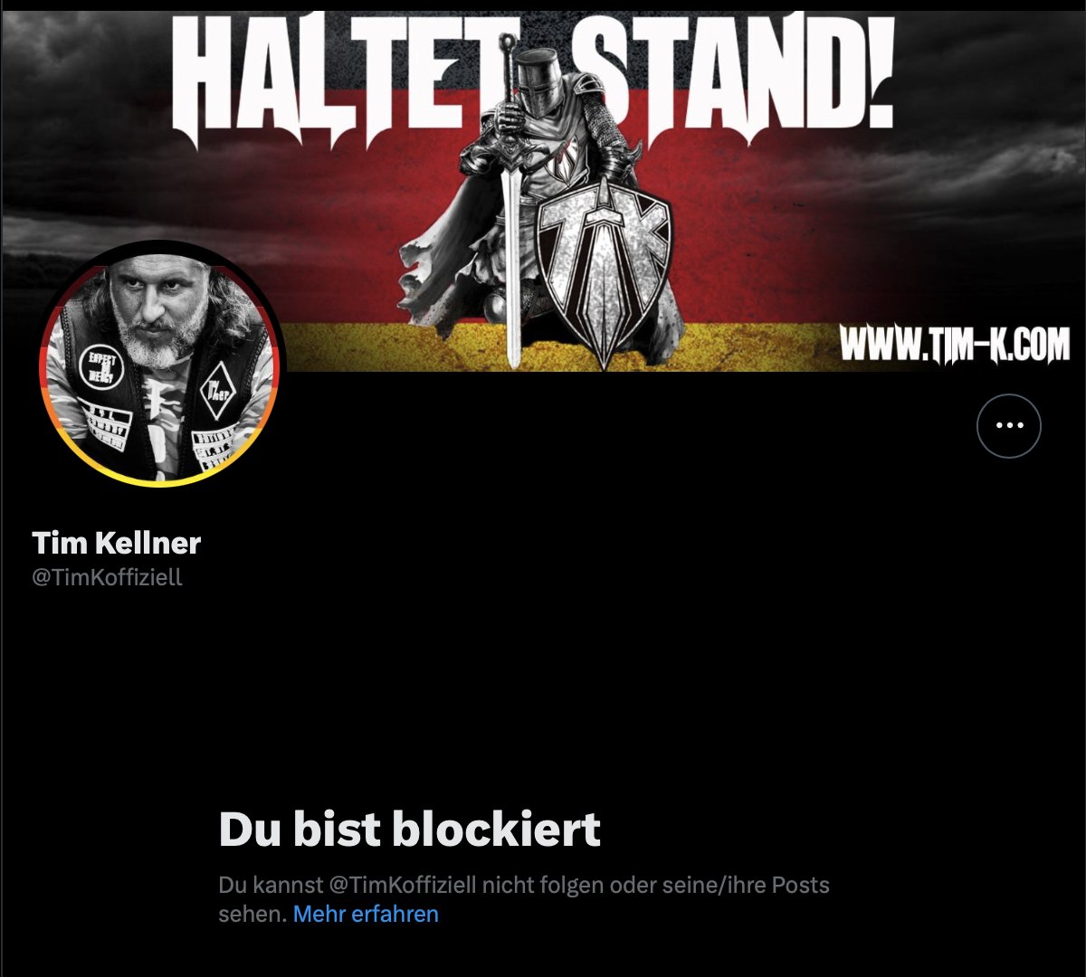 longlivekenny1's tweet photo. Da ist der Kuttenclown seinem Motto aber nicht lange treu geblieben.
Braune Würstchen und Maulhelden 💩
#IchBraucheEinenNeuenTimmy
#DieDinos https://t.co/jaIsqnx9Fj