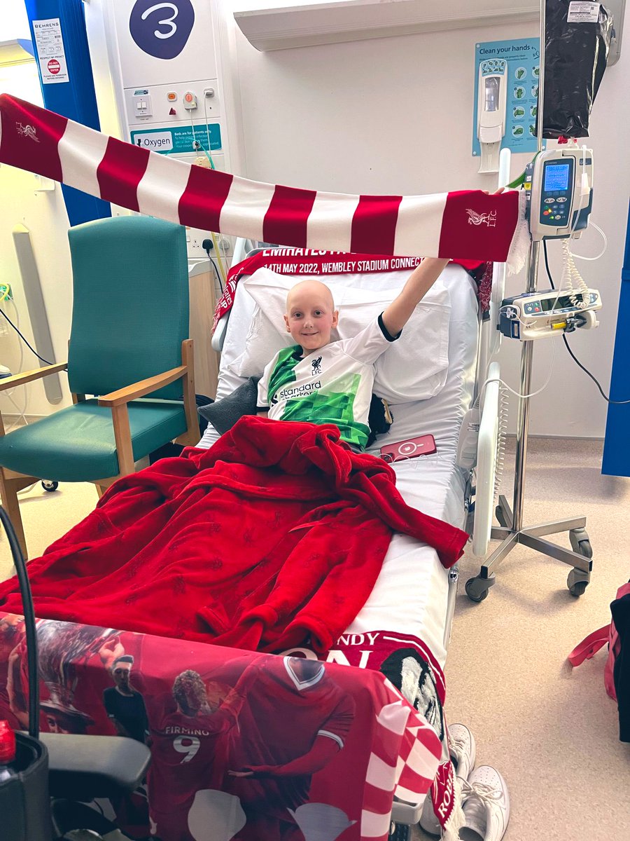 How brave is our Georgy sitting in a Manchester Hospital donned in Liverpool attire! His ultimate dream is to be a mascot and walk out at Anfield! Let’s make this happen! 🤞🏼 <a href="/LFC/">Liverpool FC</a> <a href="/Darwinn99/">Darwin Núñez</a> <a href="/RGravenberch/">Ryan Jiro Gravenberch</a> <a href="/conorbradley03/">Conor Bradley</a> <a href="/LuisFDiaz19/">Luis Fernando Díaz</a> <a href="/FabrizioRomano/">Fabrizio Romano</a> <a href="/MoSalah/">Mohamed Salah</a> <a href="/LFCTV/">LFCTV</a> <a href="/Jesanchez3/">José enrique</a>
