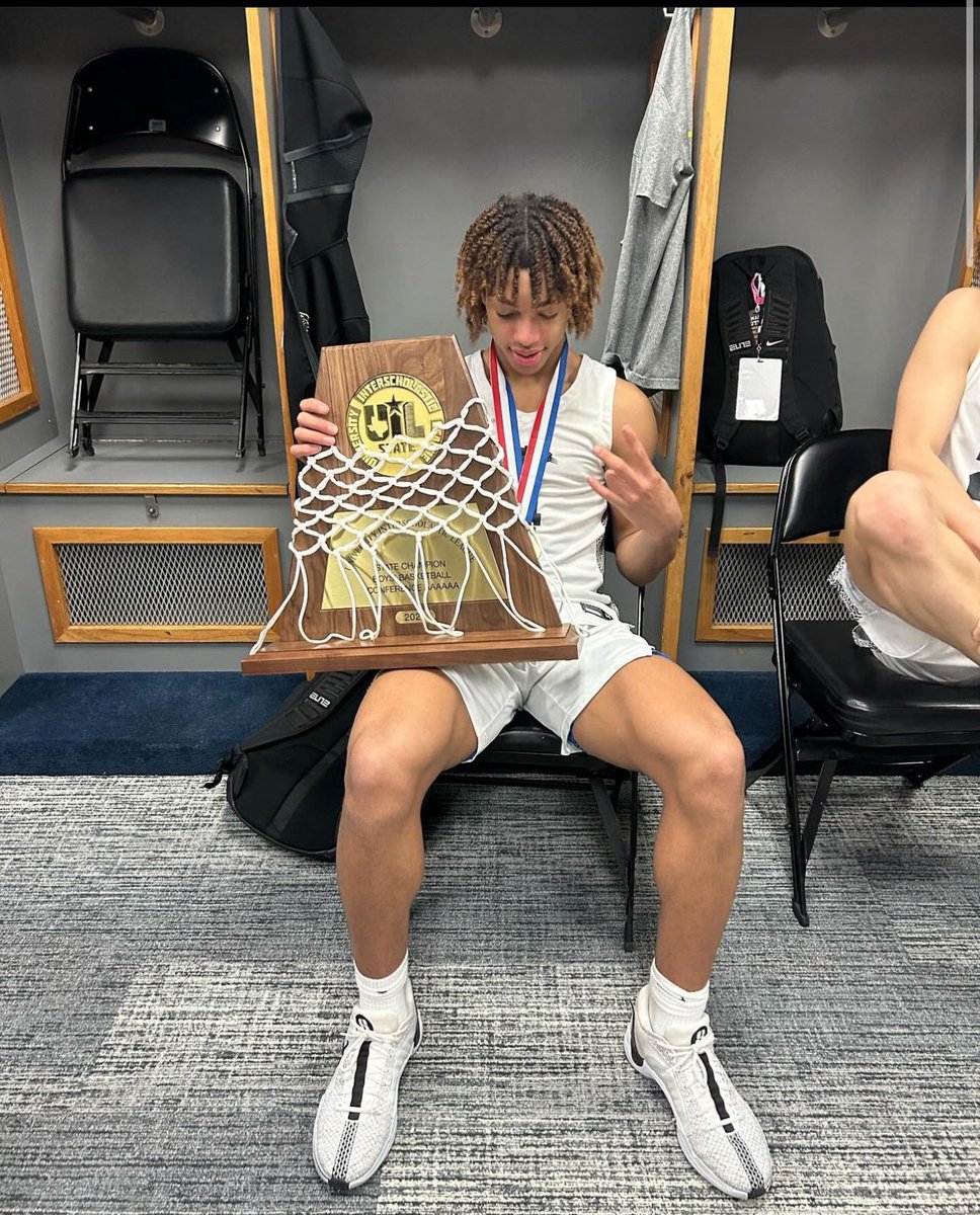 D ๐๐๐๐๐๐๐ (@exclusivehoops) on Twitter photo This kid is the most unique player Iโve EVER coached. That in itself speak volumes. I will never doubt this kid and what he can bring to any program and its CULTURE. I donโt doubt heโll be a CHAMPION again in the near future!
<a href="/JordanMizell4/">Jordan Mizell</a> Folksโผ๏ธ This kid is the most unique player Iโve EVER coached. That in itself speak volumes. I will never doubt this kid and what he can bring to any program and its CULTURE. I donโt doubt heโll be a CHAMPION again in the near future!
<a href="/JordanMizell4/">Jordan Mizell</a> Folksโผ๏ธ