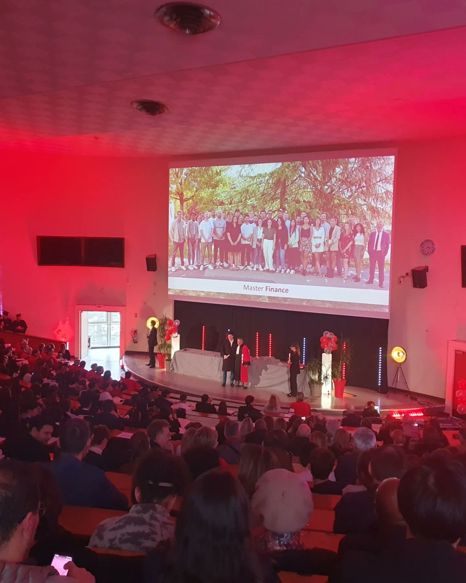 Merci <a href="/Lebienpublic/">Le Bien Public</a> pour cet article sur notre cérémonie de remise des diplômes ➡️ bienpublic.com/education/2024…