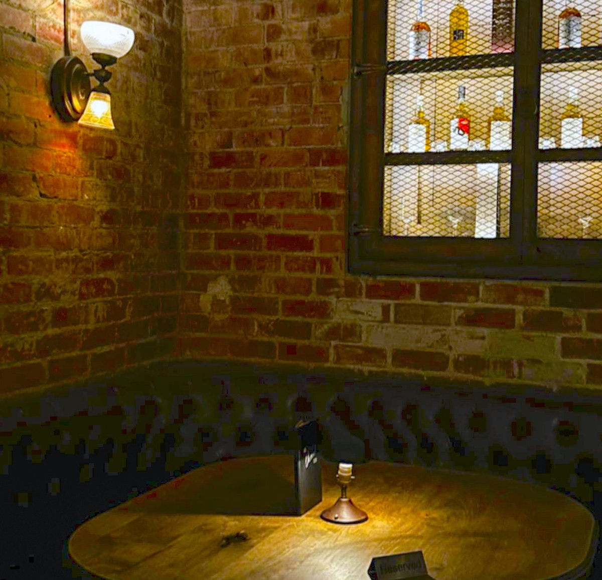 "One of the most cozy places with the best cocktails. We love the Chestnut Club"

Shared by: Sandra P.